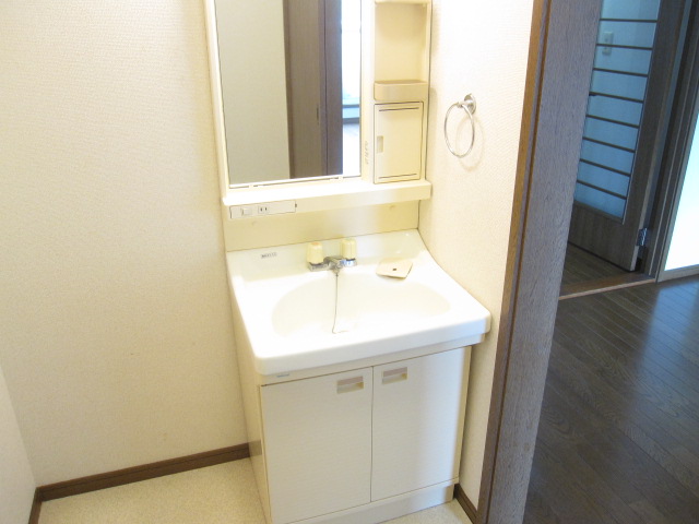 洗面設備　同型タイプ