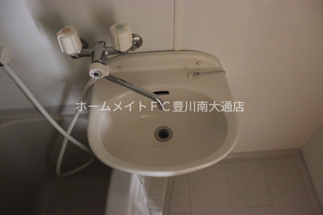 洗面設備　同型別部屋写真
