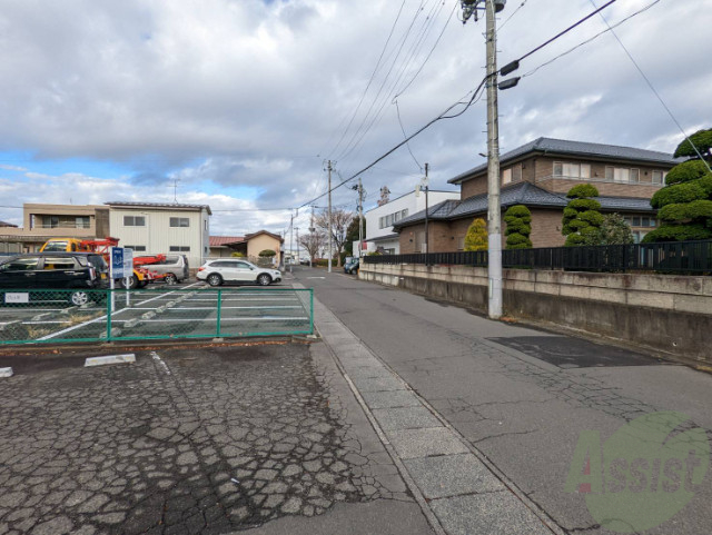 【仙台市若林区六丁の目北町のアパートの駐車場】