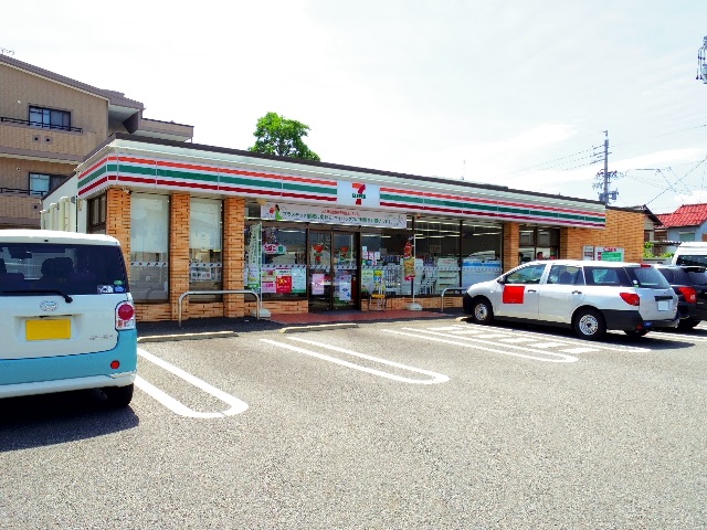 【静岡市葵区沓谷のアパートのコンビニ】