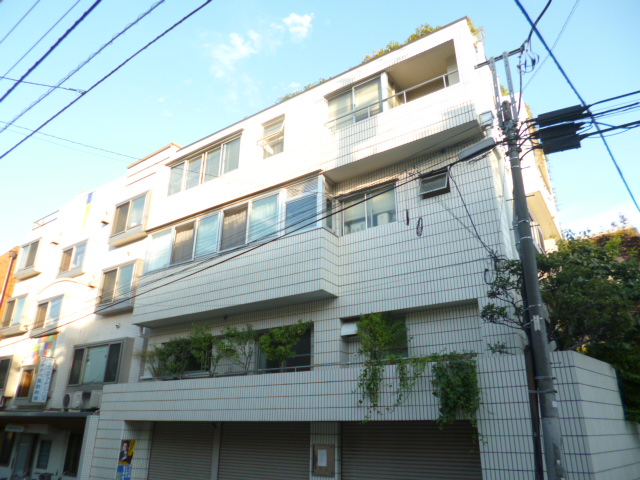 渋谷区神山町のマンションの建物外観