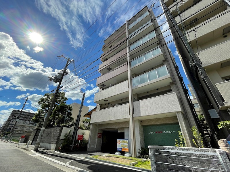 西宮市江上町のマンションの建物外観