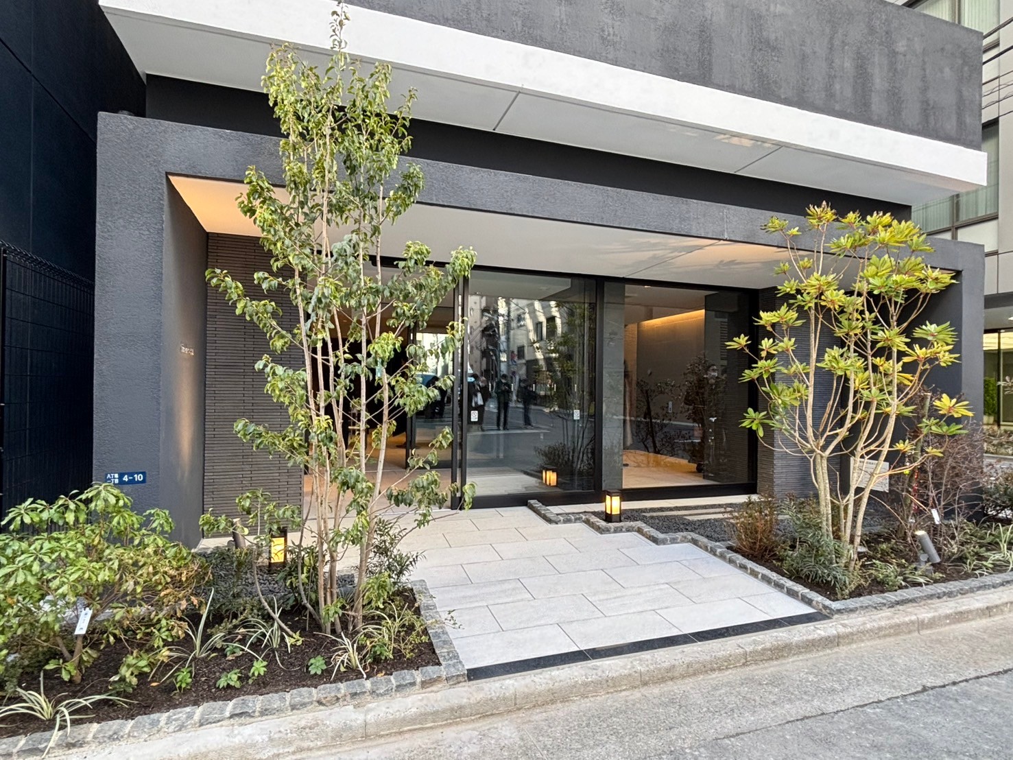 エントランス　暮らしの顔を格上げする、スタイリッシュなエントランス