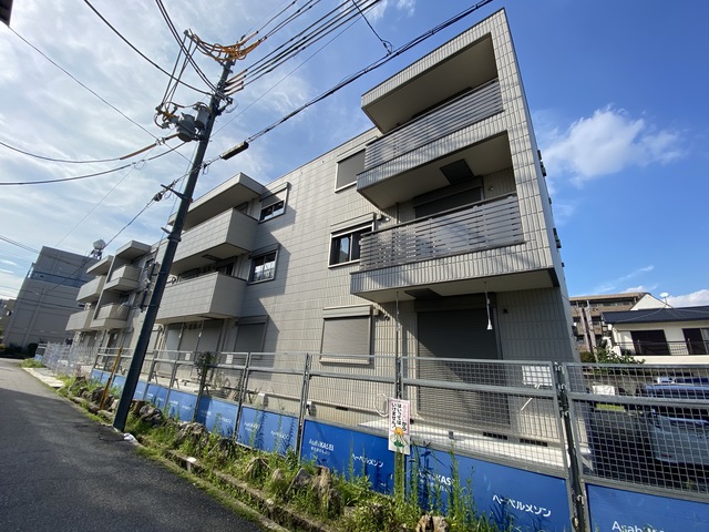 ソレイユ甲子園の建物外観