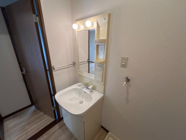 洗面設備　洗髪洗面化粧台