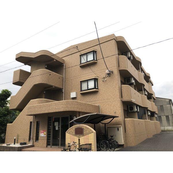 【ドールハイツの建物外観】