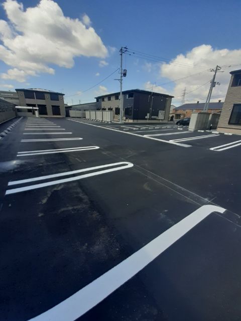 【東松島市赤井のアパートの駐車場】