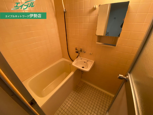 バス・シャワールーム　別部屋画像参考