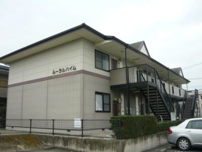 菊池郡大津町大字室のアパートの建物外観