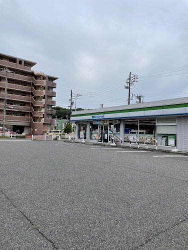 【東海市荒尾町のマンションのコンビニ】