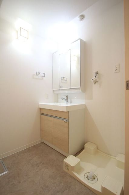 洗面設備　同仕様