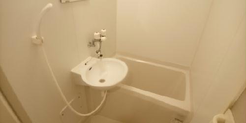 バス・シャワールーム　設備・使用は号室により異なる為、現況を優先致します。