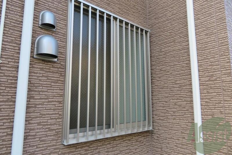 バルコニー　バルコニーはなく、防犯面を強化したお部屋なのですねー