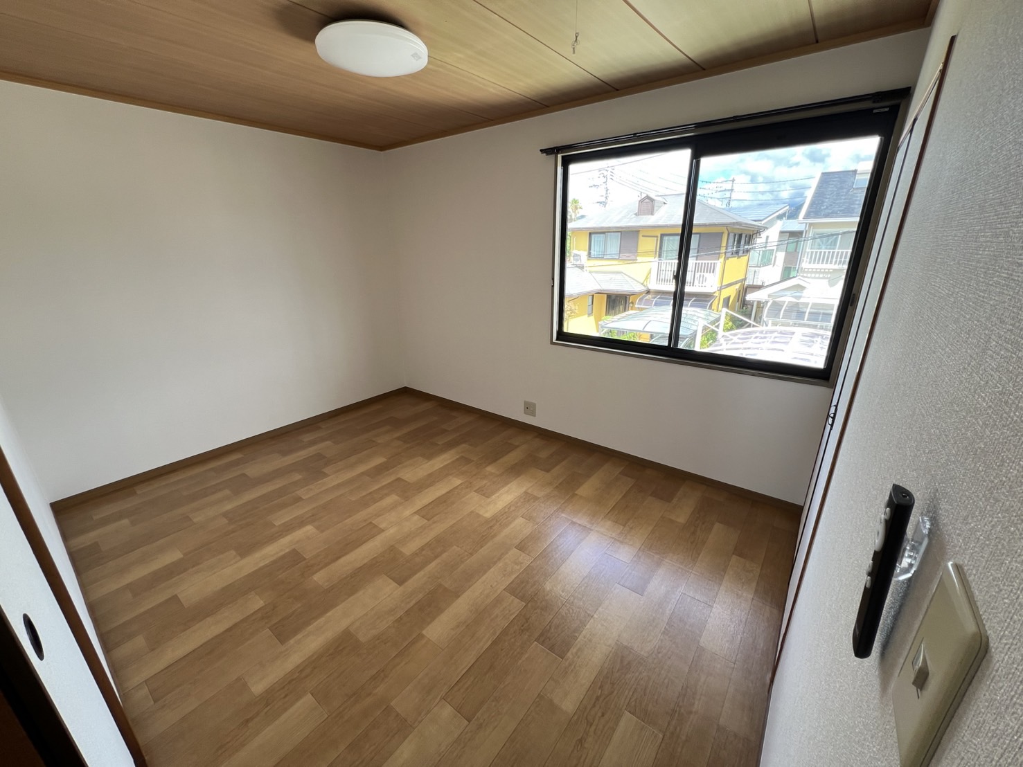 居室・リビング　洋室