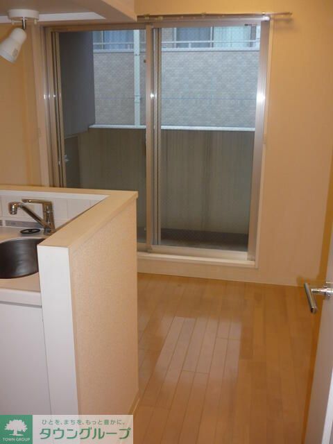 居室・リビング　キッチン