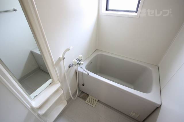 バス・シャワールーム　バスルーム