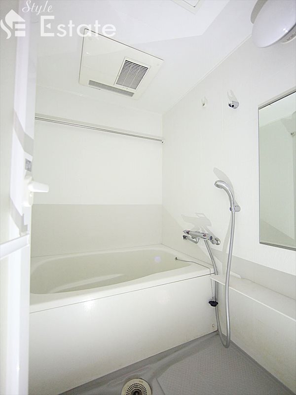 バス・シャワールーム　バスルーム