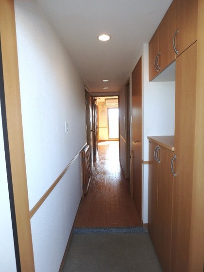 玄関　※他号室の写真です。