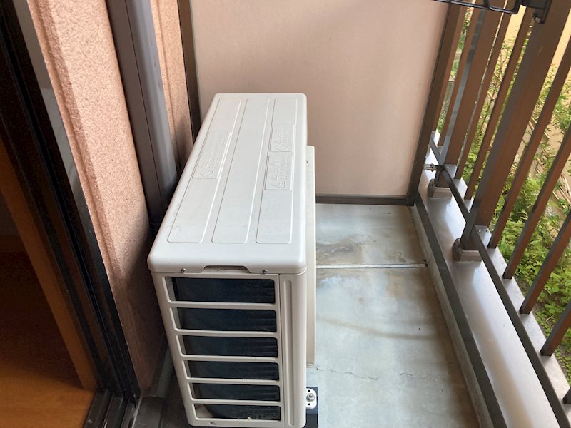 バルコニー　類似タイプ参考写真掲載。