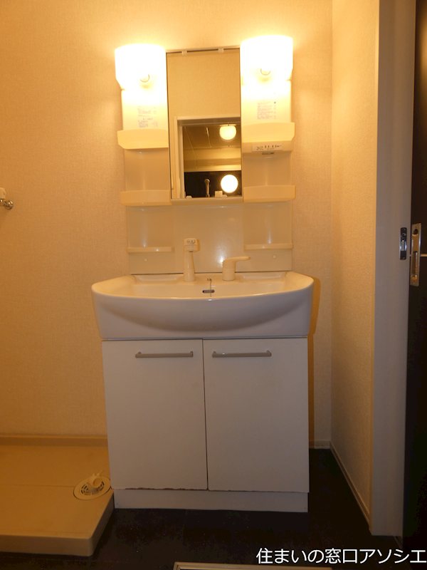 洗面設備　シャンプードレッサー