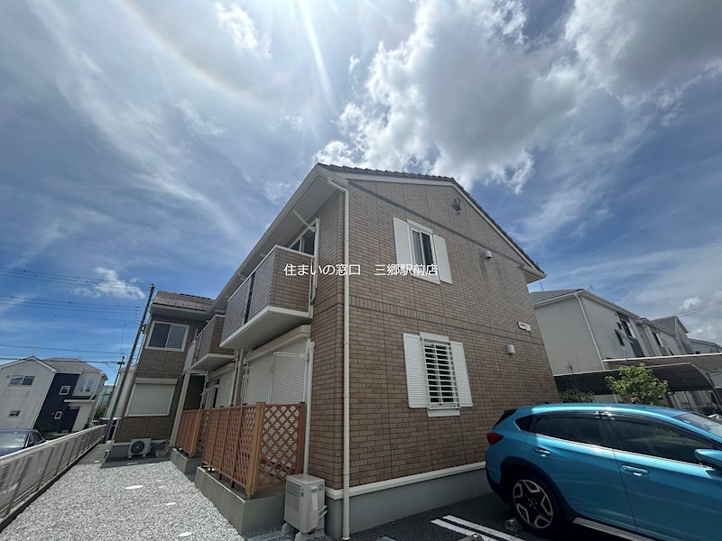 建物外観　Erdbeereのお問合せは、アソシエ住まいの窓口へ。