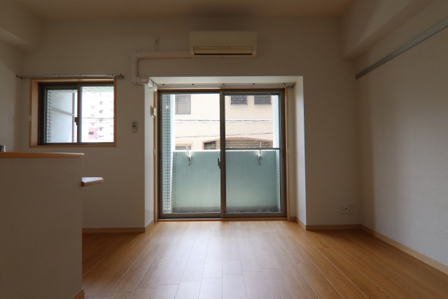 居室・リビング　※別室の参考写真の為、現況優先です。