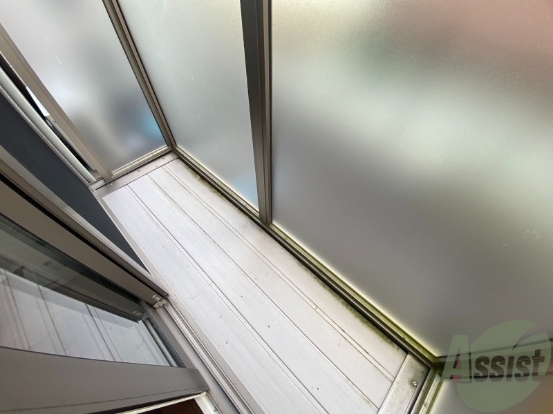 バルコニー　バルコニーが付いているので晴れた日は洗濯物が沢山干せますね。