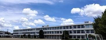 小学校　浜松市立曳馬小学校（小学校）まで297m