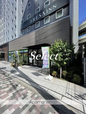 コンビニ　ファミリーマート横浜金港町店（コンビニ）まで401m