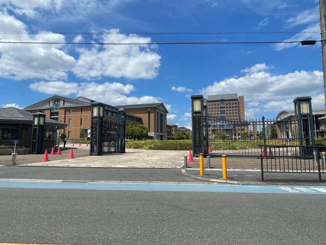 大学・短大　関西外国語大学谷本文化センター（大学・短大）まで1072m