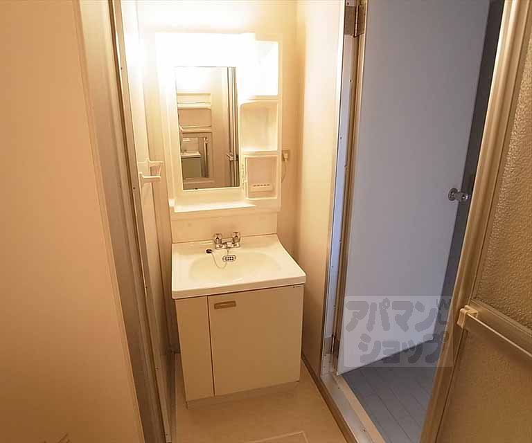 洗面設備　独立洗面台