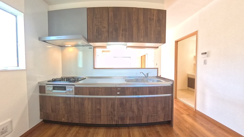 キッチン　３口ガスコンロシステムキッチン