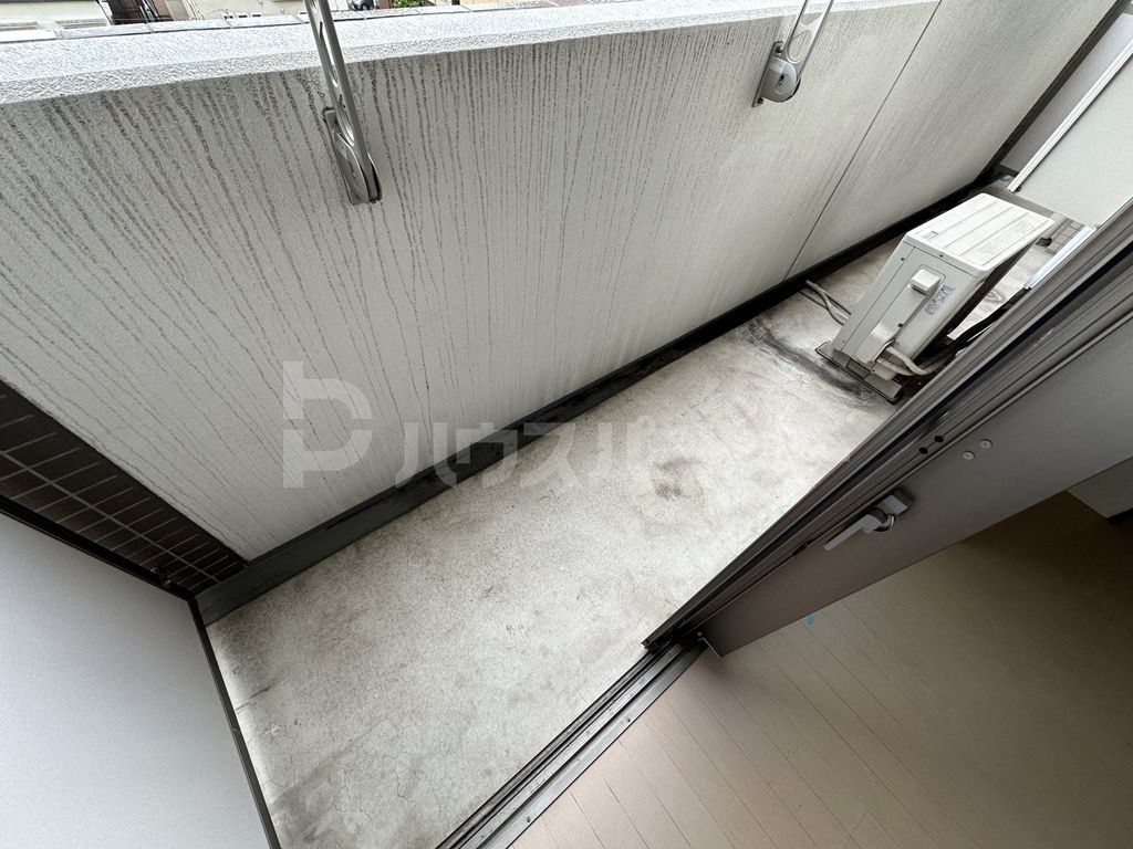 バルコニー　バルコニ