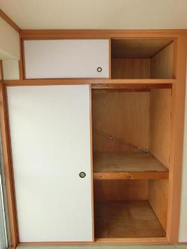 白井マンション　収納　押入