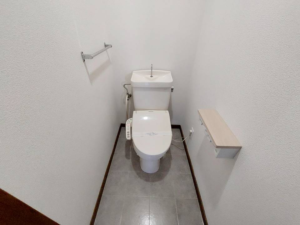 トイレ　トイレ