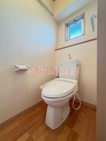 トイレ　清潔感のあるトイレです