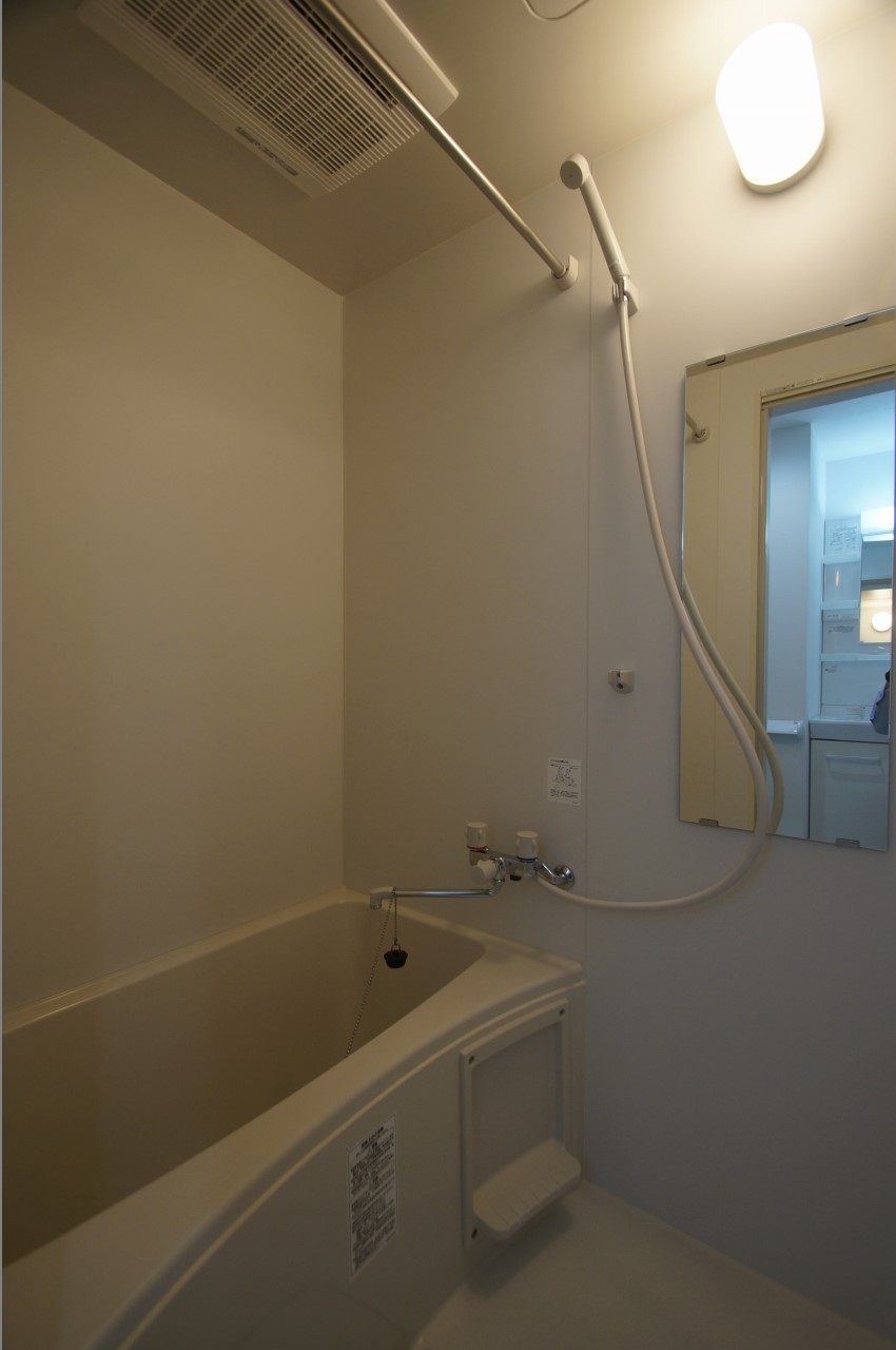 バス・シャワールーム　バスルーム