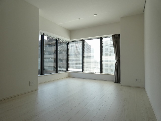 居室・リビング　内観1