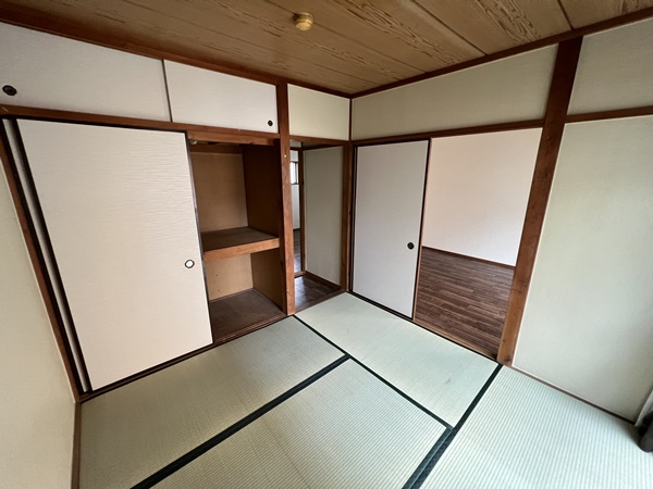 収納　たっぷり収納できる押入