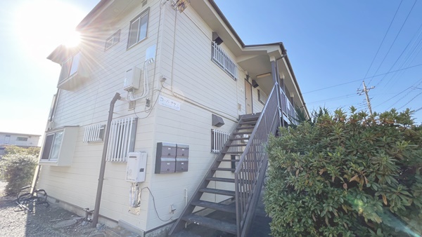 建物外観　２階建て木造アパート