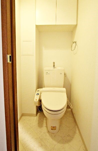 トイレ　別号室参考写真