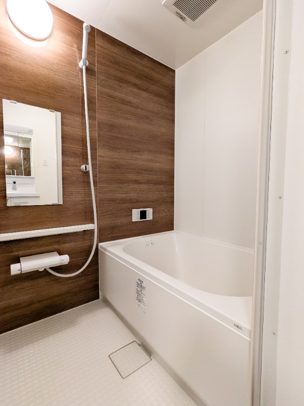 バス・シャワールーム　図面と現状に相違がある場合には現状を優先