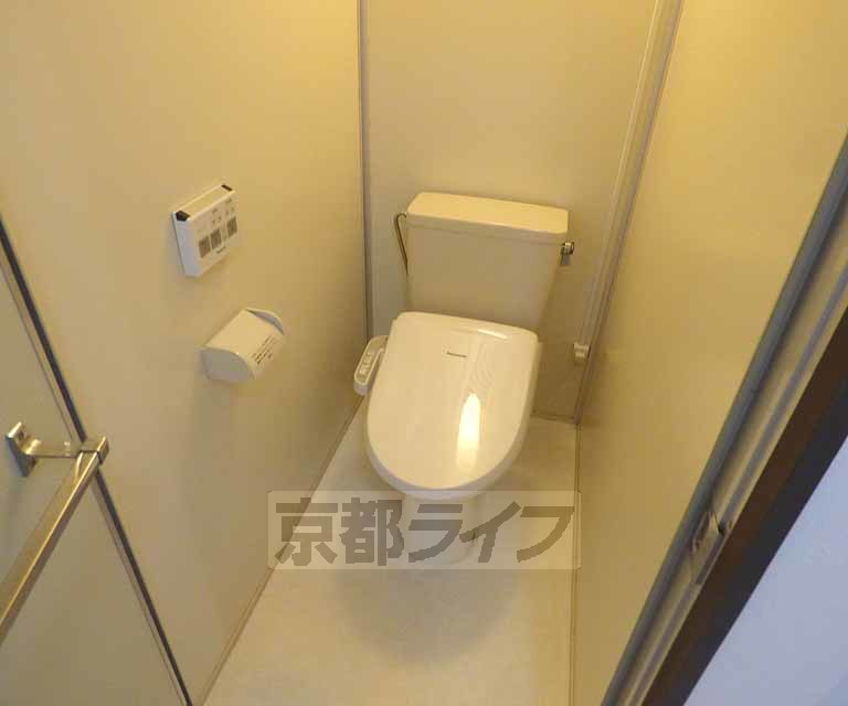 トイレ　セパレートです