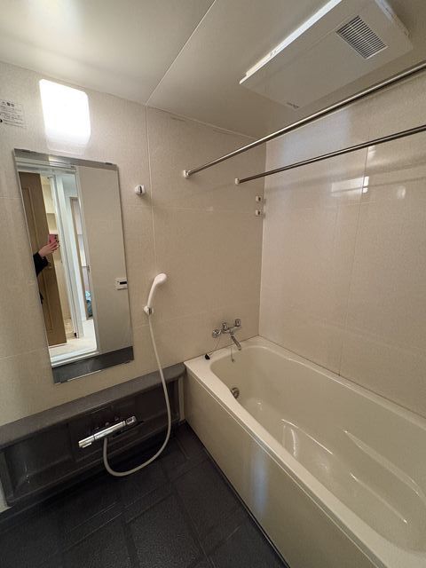 バス・シャワールーム　追焚機能、浴室乾燥機