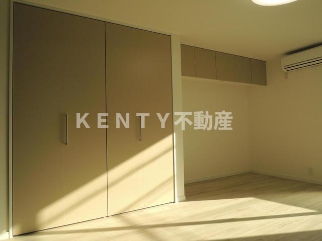 その他部屋・スペース　落ち着いて過ごせるお部屋なので、寝室にいかがでしょうか