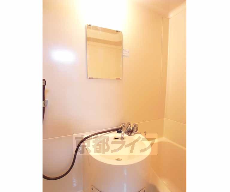 洗面設備　洗面台です。