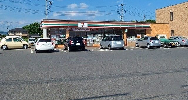 コンビニ　セブンイレブン大胡樋越店（コンビニ）まで1700m