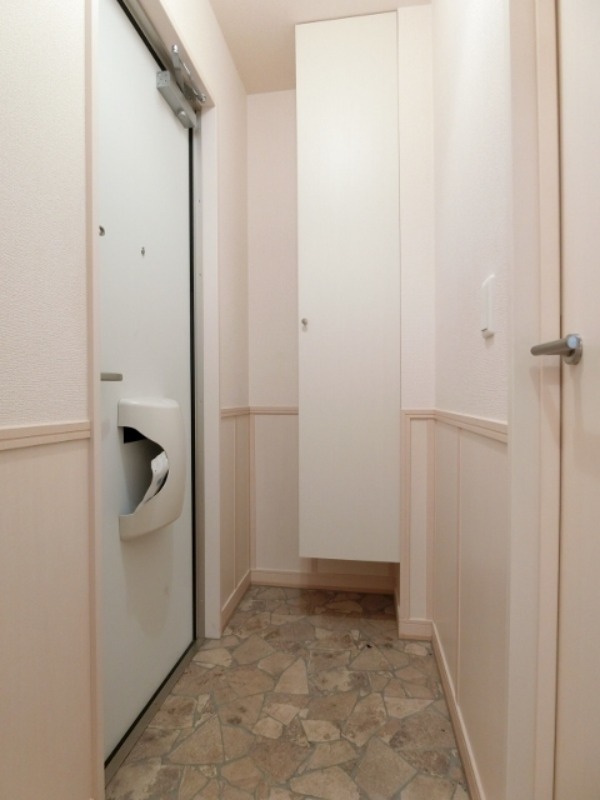 玄関　図面と現状に相違がある場合には現状を優先