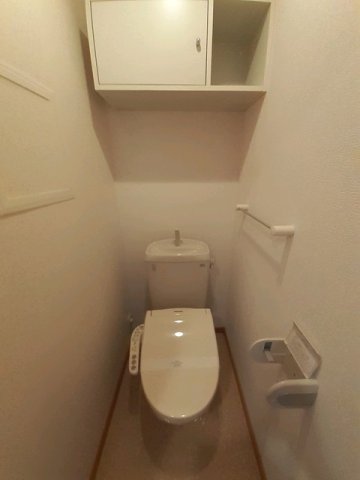 トイレ　トイレもきれいです