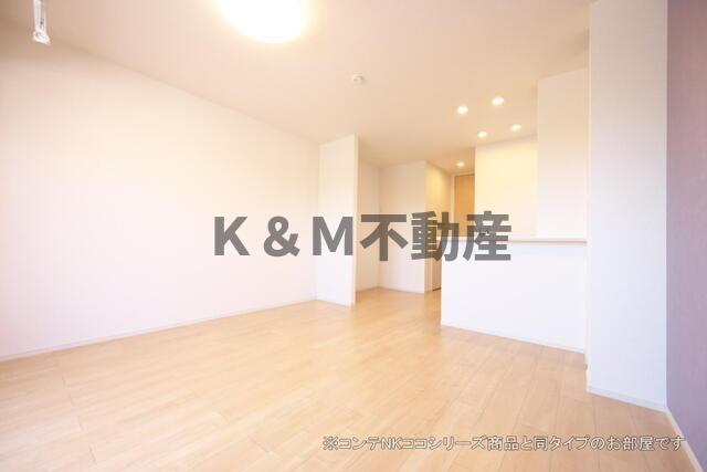 その他部屋・スペース　ゆったり過ごせる居間です